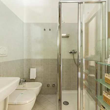 Casa Sofia- Giardino E Garage Privato Appartamento